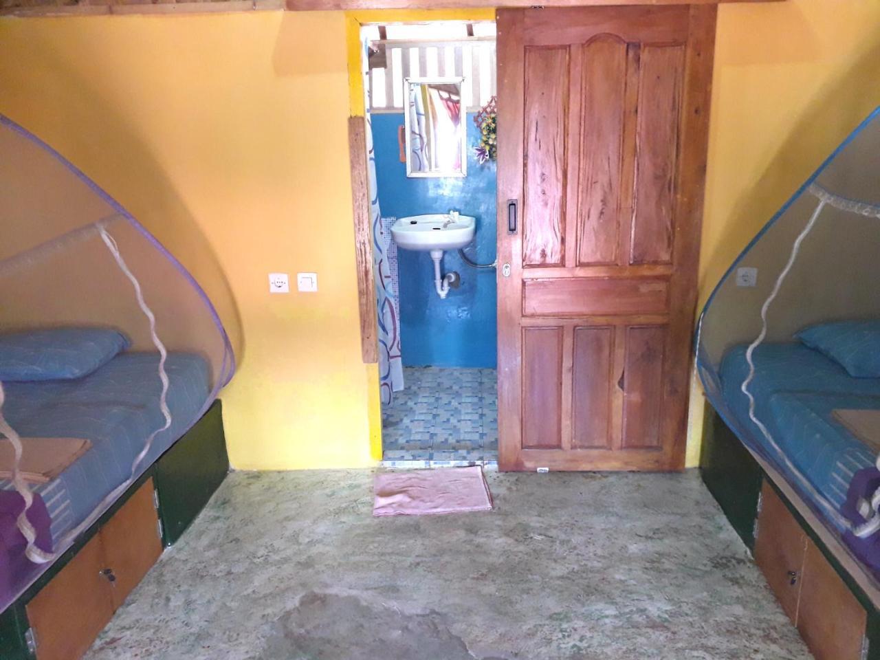 Fantastic B"N"B Hostel กิลิไอร์ ภายนอก รูปภาพ